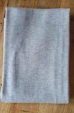 Fijne rib stof, Hobby en Vrije tijd, Stoffen en Lappen, Ophalen of Verzenden, Wit