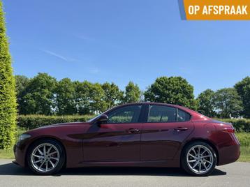 Alfa Romeo Giulia 2.0T 310pk, super netjes! Veel opties! beschikbaar voor biedingen