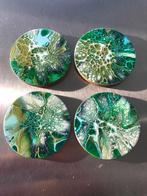 4 ronde onderzetters gegoten met acrylverf groen nieuw., Huis en Inrichting, Woonaccessoires | Onderzetters, Nieuw, Glas of Kopje