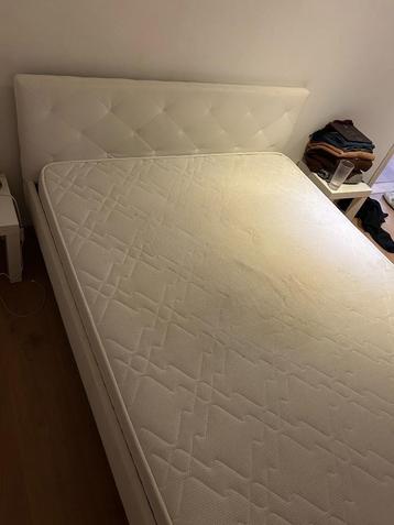 Bed with Mattress