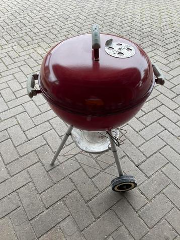 Rode Weber bbq beschikbaar voor biedingen