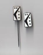 emaille speld en broche Na Vijven Hobbyblad Vrijetijdsblad, Verzamelen, Speldjes, Pins en Buttons, Ophalen of Verzenden, Gebruikt