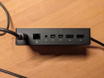 Microsoft Surface Docking Station + oplader - Model 1749 beschikbaar voor biedingen