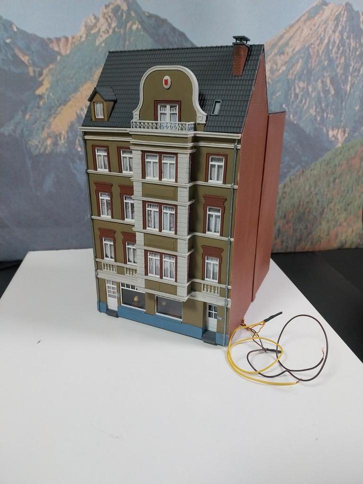 Vollmer,  hoekpand met interieur, Hobby en Vrije tijd, Modeltreinen | H0, Gebruikt, Brug, Tunnel of Gebouw, Gelijkstroom of Wisselstroom