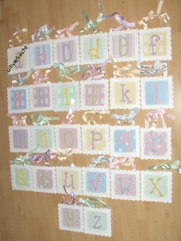 LETTERS HOUTEN ALFABET WANDDECORATIE (25 stuks) Appletree NI beschikbaar voor biedingen