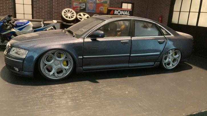 Custom: 1:18 audi a8, Hobby en Vrije tijd, Modelauto's | 1:18, Zo goed als nieuw, Auto, Motormax, Ophalen of Verzenden
