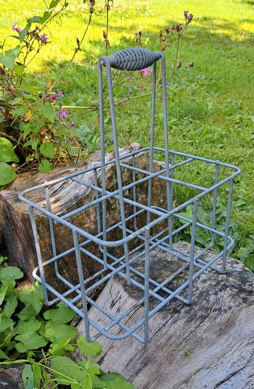 Vintage metalen flessendrager met spiraalhandvat mooie staat, Antiek en Kunst, Curiosa en Brocante, Ophalen of Verzenden