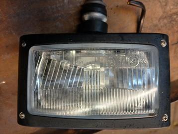 Universele koplamp  beschikbaar voor biedingen