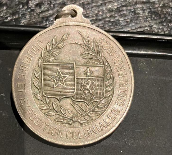 Koloniale Tentoonstelling Charles Roi 1925 Medaille, Antiek en Kunst, Antiek | Overige Antiek, Ophalen of Verzenden