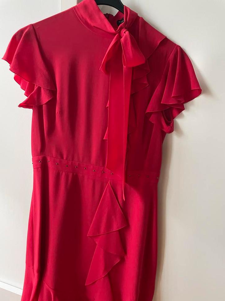 Karen Millen Rode Jurk Maat 36/38, Kleding | Dames, Jurken, Zo goed als nieuw, Maat 36 (S), Rood, Knielengte, Ophalen of Verzenden