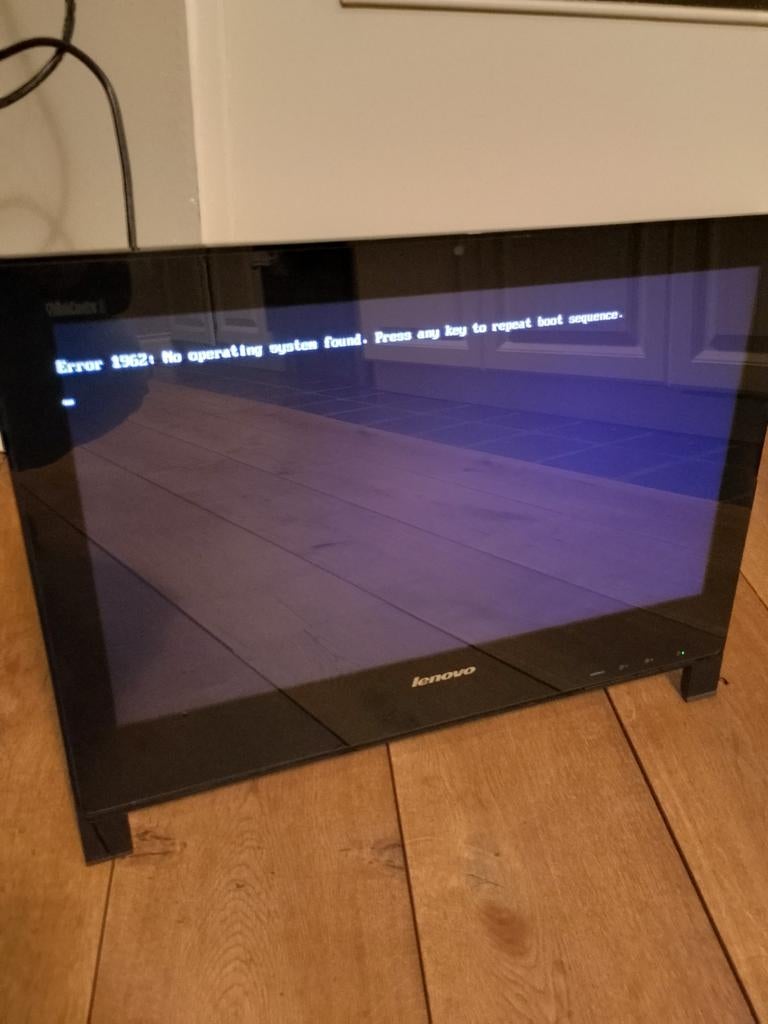 All in one pc van Lenovo think Centre edge 92z, Ophalen of Verzenden