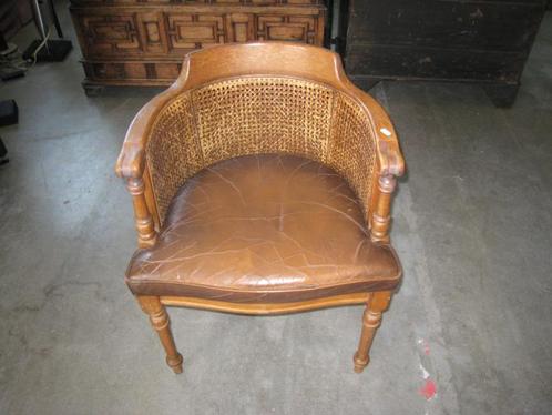 Antiek stijl Captains Chair (II), Huis en Inrichting, Fauteuils, Gebruikt
