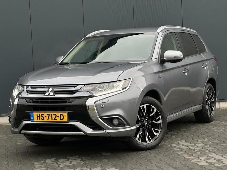 Mitsubishi Outlander 2.0 PHEV Executive Edition Leder - DAB+, Auto's, Mitsubishi, Bedrijf, Te koop, Outlander, 4x4, ABS, Achteruitrijcamera