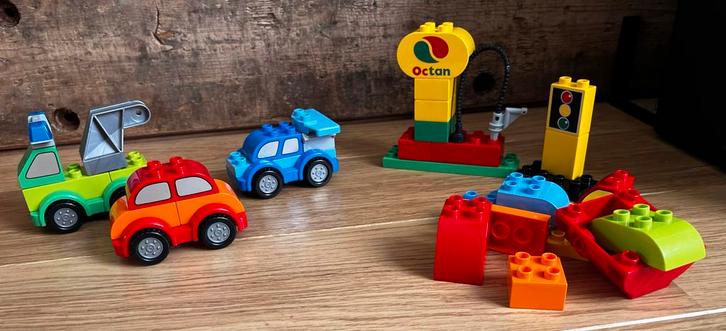 Leuke Duplo Set met Auto's en Tankstation, Kinderen en Baby's, Speelgoed | Duplo en Lego, Zo goed als nieuw, Duplo, Complete set