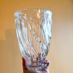 Kristallen vaas met kartelrand en golvende lijnen 22cm, Overige kleuren, -, -, Ophalen of Verzenden