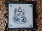 Wijnpers  tegeltje Met mooie afbeelding van Antieke Wijnpers, Ophalen of Verzenden, Overige materialen, Minder dan 50 cm, Minder dan 50 cm