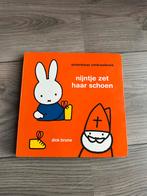 Nijntje zingt voor Sinterklaas - Omdraai boek, Ophalen of Verzenden, Zo goed als nieuw, Dick Bruna, 2 tot 3 jaar