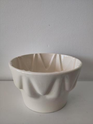Art Deco Wächtersbach Puddingvorm, 1930s beschikbaar voor biedingen
