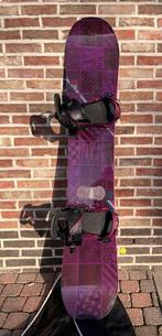 Snowboard Nidecker Divine L153 + bindingen, Sport en Fitness, Snowboarden, Board, Zo goed als nieuw, Ophalen