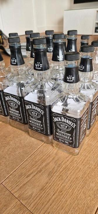 Lege Jack Daniel's flessen  beschikbaar voor biedingen