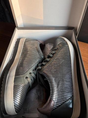 Nathan-Baume Sneakers maat: 40 kleur: groen metallic beschikbaar voor biedingen