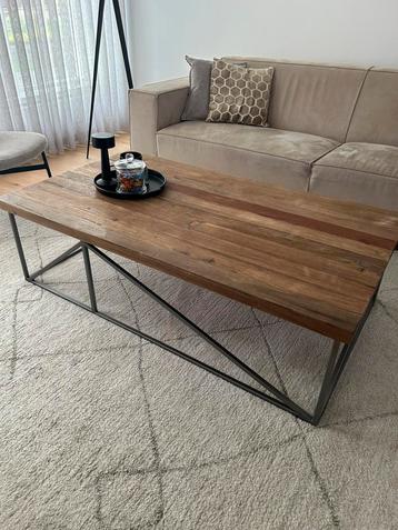 Salontafel 140x80. Mag meteen worden opgehaald! beschikbaar voor biedingen