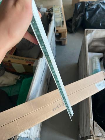 Vogue Check Grabber 36" Bonnenhouder beschikbaar voor biedingen