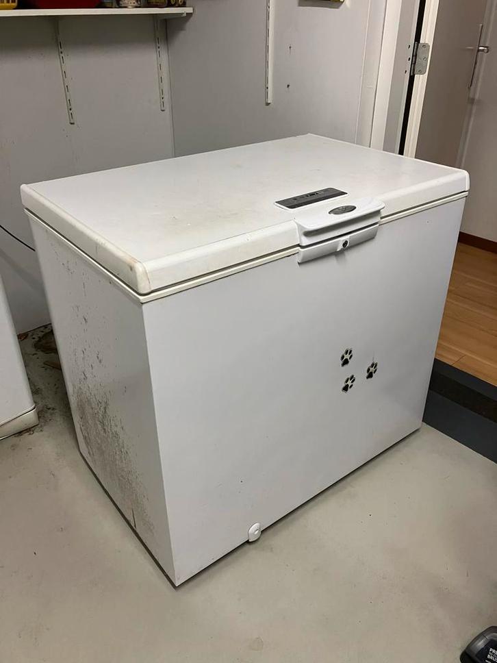Whirlpool Vrieskist - WH2510 A+E, Witgoed en Apparatuur, Vriezers en Diepvrieskisten, Gebruikt, Vrijstaand, Vrieskist, 85 tot 120 cm