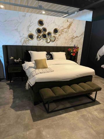 Serta boxspring Tube Ear 180x200 van €9496 voor €6000 beschikbaar voor biedingen