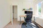 Bureau met bijpassende wandplank, Ophalen, In hoogte verstelbaar, Gebruikt, Bureau