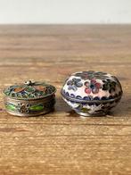 2 Pillendoosjes / dekselschaaltjes - metaal / cloisonné, Ophalen of Verzenden