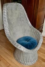 Rotan kuip stoel zilver, rieten fauteuil met velvet kussen, Huis en Inrichting, Ophalen, Overige kleuren, Boho, Riet of Rotan