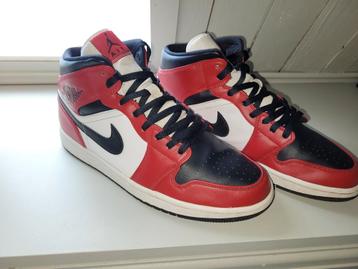 Nike Air Jordan Mid Chicago maat 45  beschikbaar voor biedingen
