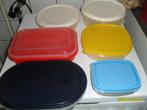 Doos vol met voorraadbakjes en maatbeker, zeer goede staat, Ophalen of Verzenden, Zo goed als nieuw