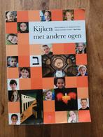 Kijken met andere ogen - Bert Slaa, Ophalen of Verzenden, Zo goed als nieuw, Bert Slaa, Christendom | Protestants