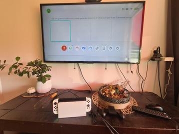 Switch oled met nieuwe controllers beschikbaar voor biedingen