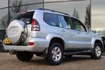 TOYOTA LAND CRUISER 3.0 D-4D VX 120 AUT. 4X4 *ORIG NL / 1E E, Auto's, Automaat, Gebruikt, 4 cilinders, 2800 kg