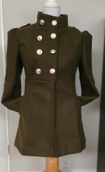 Nieuwe khakigroene jas/peacoat met voering. S beschikbaar voor biedingen