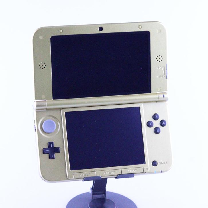 Nintendo 3DS XL: The Legend of Zelda A link Between Worlds, Spelcomputers en Games, Spelcomputers | Nintendo 2DS en 3DS, Zo goed als nieuw