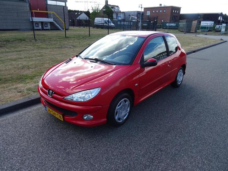 Peugeot 206 1.4 Air-line 3, Auto's, Peugeot, Bedrijf, Te koop, ABS, Airbags, Airconditioning, Boordcomputer, Centrale vergrendeling