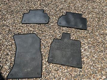 4 stuks rubberen automatten RIGUM auto matten AUDI Q5 SQ5 beschikbaar voor biedingen