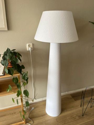 Vloerlamp off White, NIEUW beschikbaar voor biedingen
