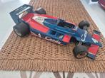 A34 1:14 BBURAGO BURAGO 2107 TYRRELL CANDY FORMULA 1 RACING, Ophalen of Verzenden, Auto