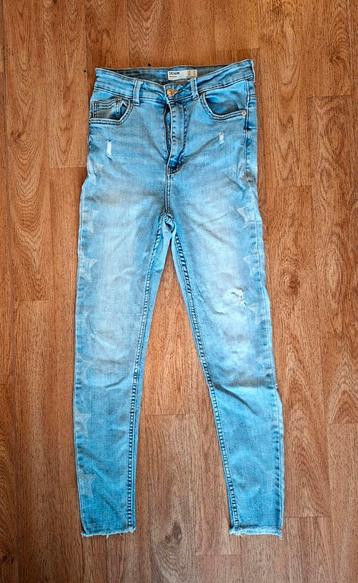 Bershka Jeans Sterren beschikbaar voor biedingen