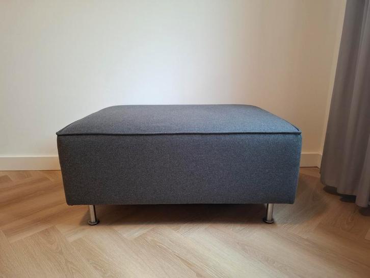 Antraciet hocker / voetenbank / poef, Huis en Inrichting, Banken | Voetenbanken en Poefen, Zo goed als nieuw, 50 tot 75 cm, 75 tot 100 cm