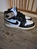 Jordan 1 mid, Ophalen, Zo goed als nieuw, Jongen of Meisje, Schoenen