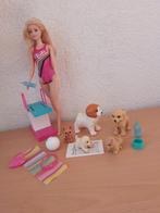 Barbie + duikplank  + hondjes + toebehoren, Toebehoren, Ophalen of Verzenden, Zo goed als nieuw