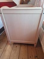 Ledikant van beukenhout, Kinderen en Baby's, Kinderkamer | Bedden, Ophalen, Zo goed als nieuw, Minder dan 140 cm, Minder dan 70 cm