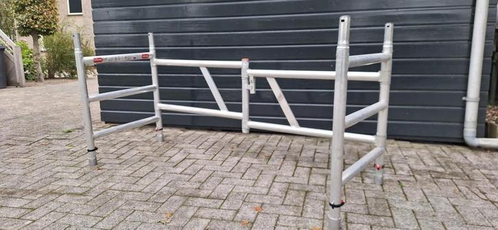 Altrex vouwsteigerframe (zie foto), Doe-het-zelf en Verbouw, Steigers, Zo goed als nieuw, Overige typen, Minder dan 2 meter, Ophalen