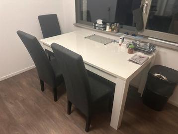 Keuken tafel mer 3 stolen